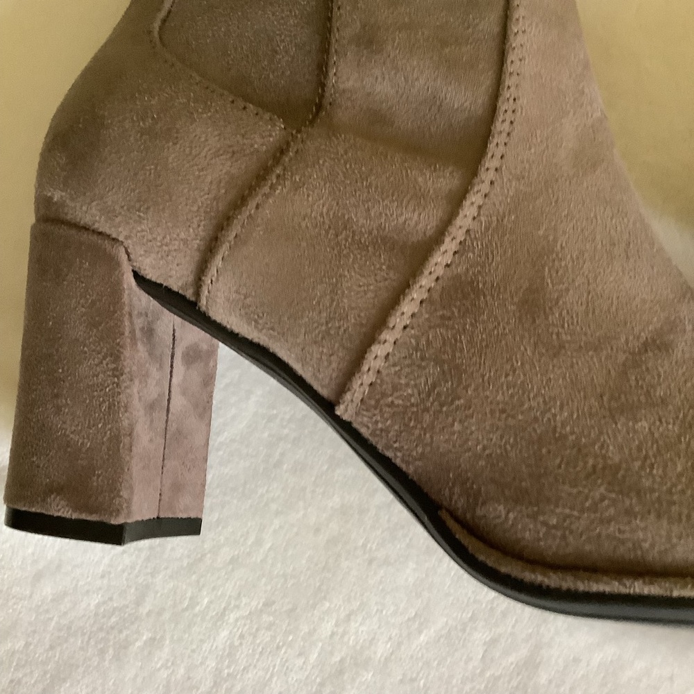 NWOT Liz Claiborne Over Knee Boots (8) - Picture 7 of 14